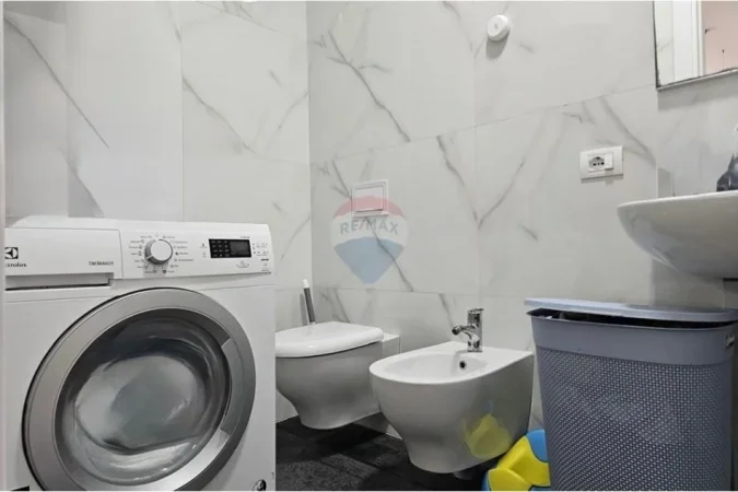 Tirane, shitet apartament 1+1 , 62 m² 135.000 € (TEG, Tiranë)