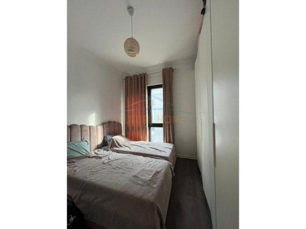 Tirane, shitet apartament 2+1 Kati 7, 109 m² 330.000 € (Rruga e Kavajës)