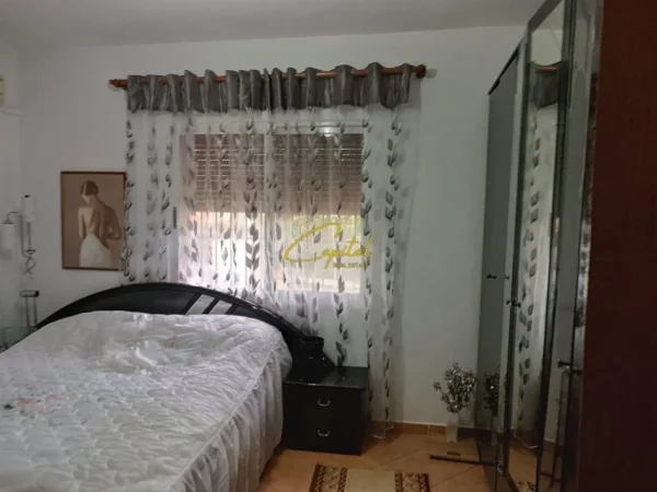 Berat, shitet Vile 3 Katshe Kati 3, 670 m² 450.000 € (BERAT)