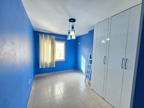 Tirane, shes apartament 2+1 Kati 8, 89 m² 135.000 € (Rruga Erzen Lita)