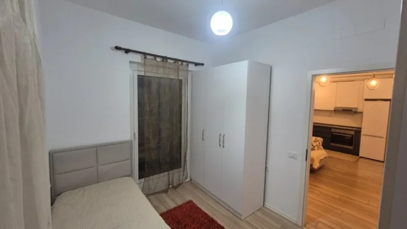 Tirane, jap me qera apartament duplex 2+1 Kati 4, 95 m² 550 € 