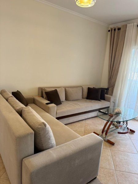 Sarande, jepet me qera apartament 2+1+Ballkon Kati 5, 80 m² 400 € (Sarande)