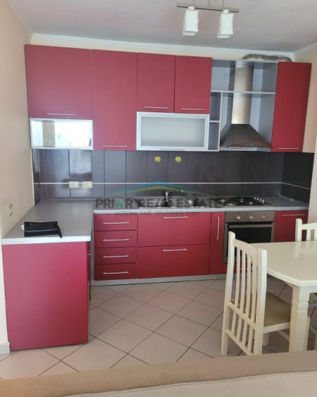 Tirane, shitet apartament 1+1 Kati 2, 70 m² 167.000 € Komuna e Parisit (Rruga Robert Zhvarc)