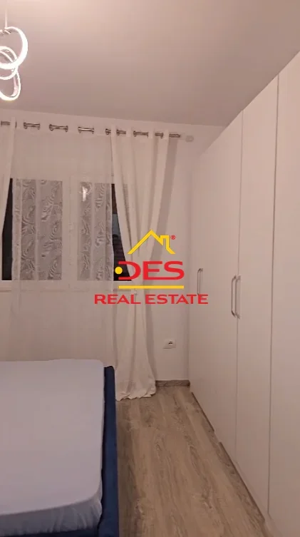 Shqiperi, jepet me qera apartament 1+1+Ballkon Kati 4, 70 m² 300 € (Rruga Osman Haxhiu)