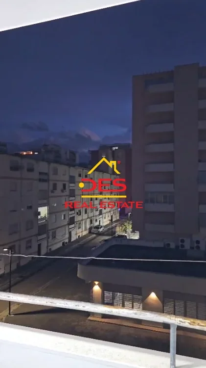 Shqiperi, jepet me qera apartament 1+1+Ballkon Kati 4, 70 m² 300 € (Rruga Osman Haxhiu)