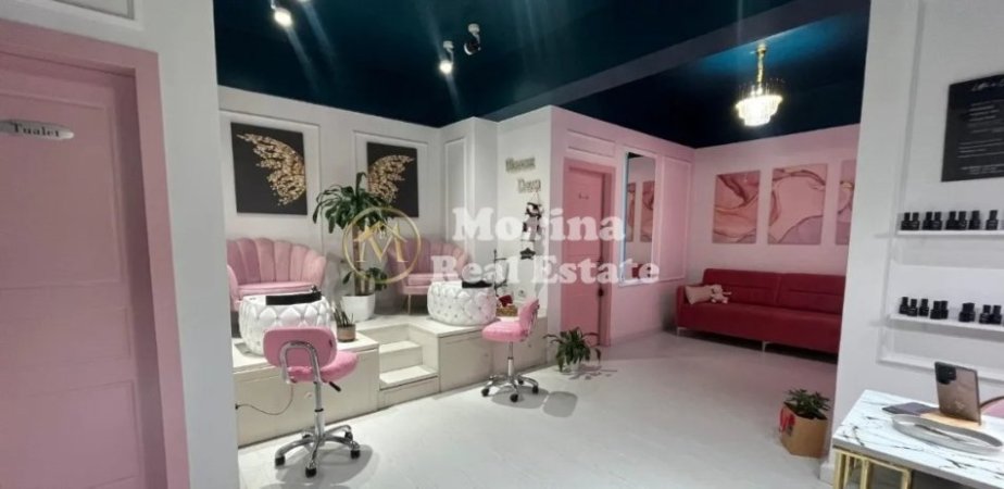 Tirane, jepet me qera ambjent biznesi Kati 1, 70 m² 800 € (Rruga Myslym Shyri)