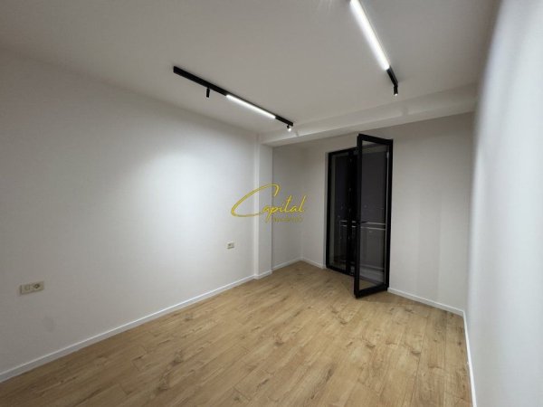 Tirane, jepet me qera apartament 2+1 Kati 12, 94 m² 1.000 € (REZIDENCA GOLDENT TOWER)