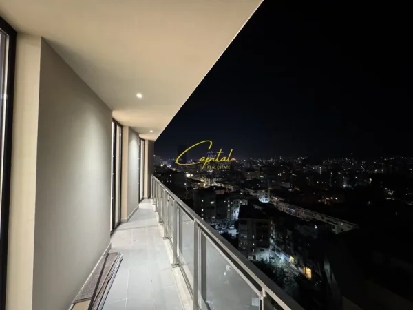Tirane, jepet me qera apartament 2+1 Kati 12, 94 m² 1.000 € (REZIDENCA GOLDENT TOWER)