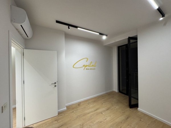 Tirane, jepet me qera apartament 2+1 Kati 12, 94 m² 1.000 € (REZIDENCA GOLDENT TOWER)