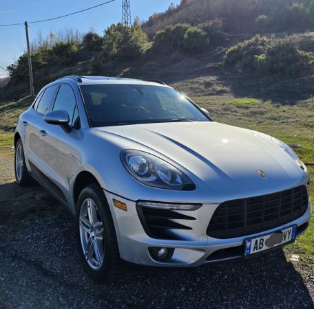 Tirane, shes Porsche Macan Benzin, e argjendtë automatik Klima 198 km 17.500 €