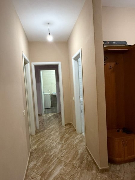 Tirane, jepet me qera apartament 2+1 Kati 2, 108 m² 550 € (Rruga Nexho Konomi)
