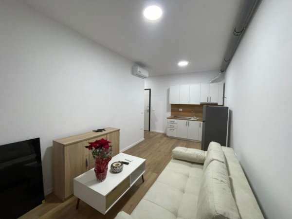 Tirane, jepet me qera apartament 1+1 Kati 3, 50 m² 550 € (Don Bosko)