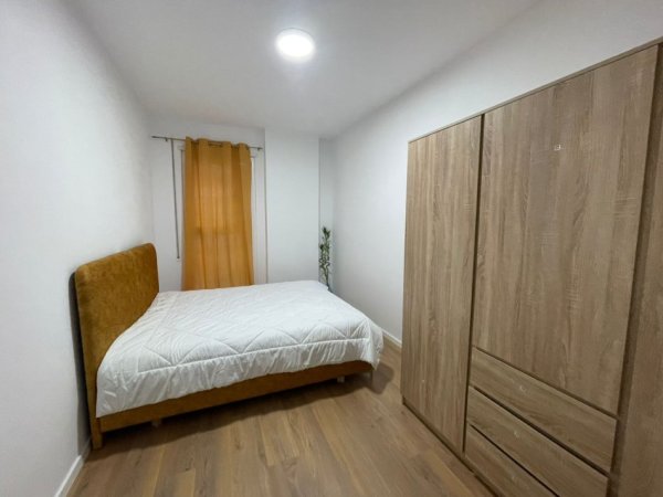 Tirane, jepet me qera apartament 1+1 Kati 3, 50 m² 550 € (Don Bosko)