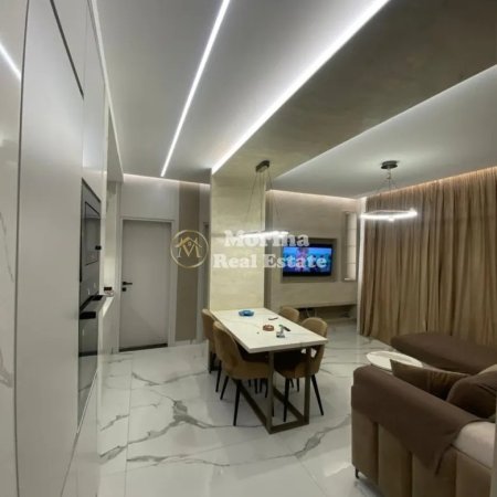 Durres, jepet me qera apartament 2+1 Kati 4, 100 m² 1.200 € (Durres- Qender)