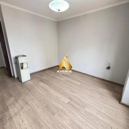 Tirane, shitet apartament 2+1+Ballkon Kati 2, 103 m² 255.500 € 