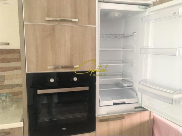 Berat, shitet apartament 1+1 Kati 4, 63 m² 65.000 € (BERAT)