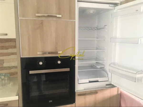 Berat, shitet apartament 1+1 Kati 4, 63 m² 65.000 € (BERAT)