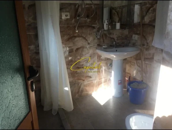 Berat, shitet apartament 1+1 Kati 4, 63 m² 65.000 € (BERAT)