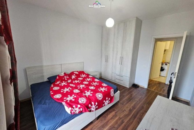 Tirane, jepet me qera apartament 2+1 Kati 5, 108 m² 650 € (Rruga Nexho Konomi)