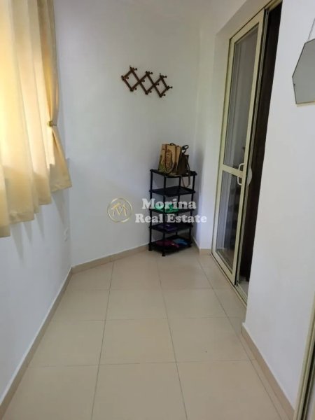 Tirane, jepet me qera garsonier Kati 1, 40 m² 300 € (21 Dhjetori)