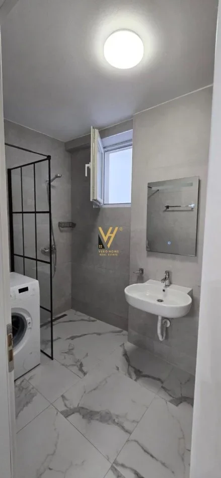 Tirane, jepet me qera apartament 2+1+Ballkon Kati 3, 82 m² 630 € (LIQENI I THATE)