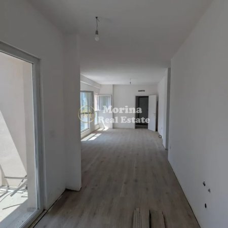 Tirane, shitet apartament 2+1 Kati 6, 117 m² 200.000 € (Laprake)