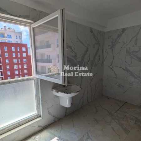 Tirane, shitet apartament 2+1 Kati 6, 117 m² 200.000 € (Laprake)