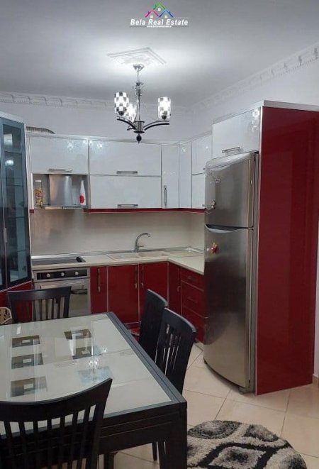 Tirane, jepet me qera apartament 2+1 Kati 3, 100 m² 720 € (Rruga Filip Jano)