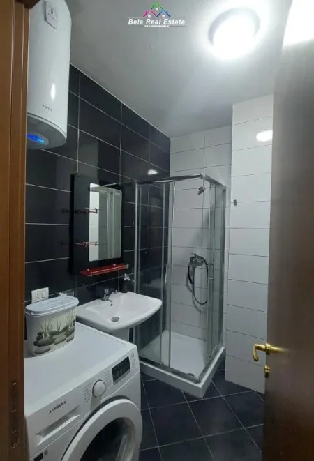 Tirane, jepet me qera apartament 2+1 Kati 3, 100 m² 720 € (Rruga Filip Jano)