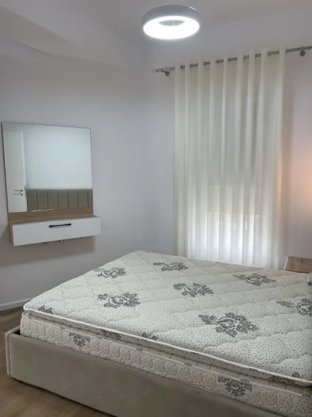 Tirane, jap me qera apartament 1+1+Ballkon Kati 5, 60 m² 450 € (Rruga Pasho Hysa)