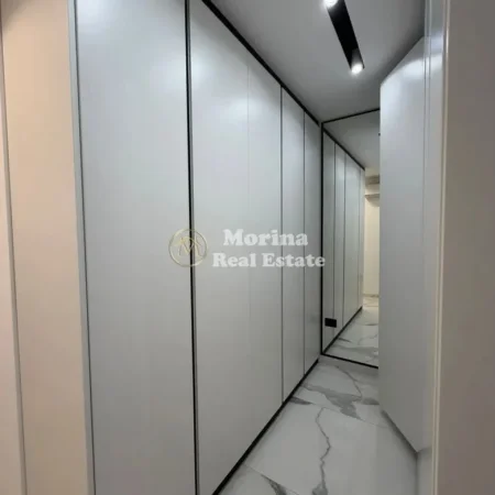 Tirane, shitet apartament 2+1 Kati 5, 148 m² 360.000 € (Stacioni i Trenit)