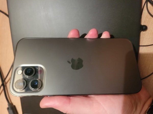 Shqiperi, Celular-Smartphone Smarphone