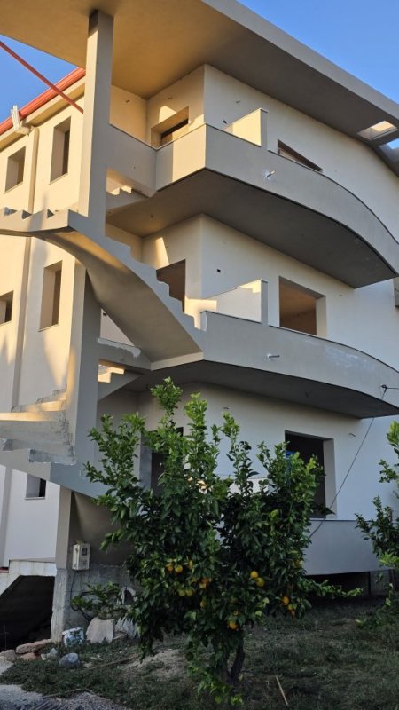 Lushnje, shes Vile 3 Katshe Kati 0, 493 m² 165.000 € (SARAVE LUSHNJE)