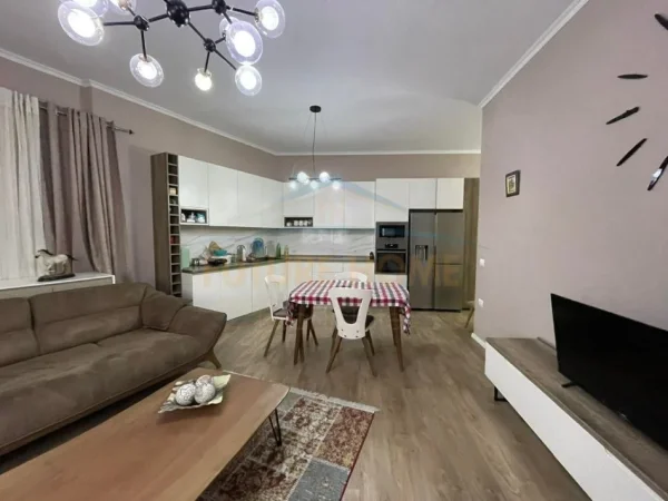 Tirane, shitet apartament 2+1+Ballkon Kati 1, 103 m² 209.999 € (Kopshti Zoologjik)