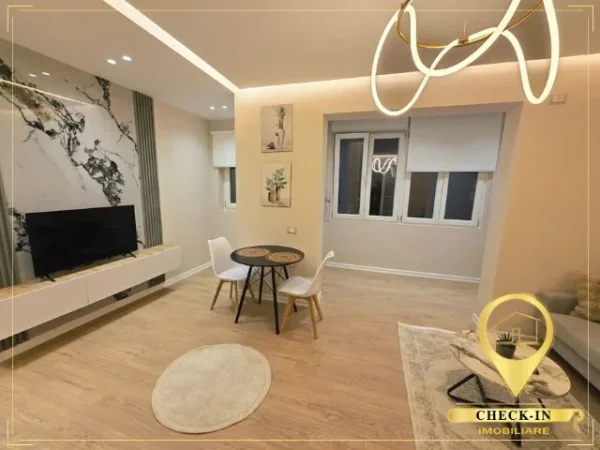 Tirane, shitet apartament 2+1+Aneks+Ballkon Kati 5, 90 m² 235.000 € (Rruga e Barrikadave)