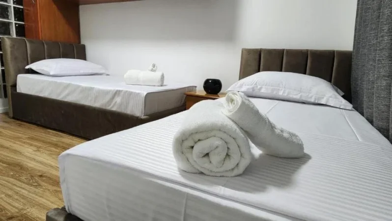 Tirane, jepet me qera apartament 2+1+Ballkon Kati 3, 80 m² 800 € (21 Dhjetori)