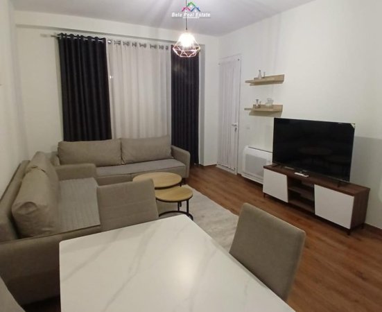 Tirane, jepet me qera apartament 2+1 Kati 5, 97 m² 600 € (Paskuqan)