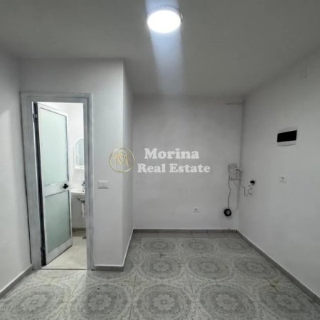 Tirane, jepet me qera ambjent biznesi Kati 1, 25 m² 500 € (Vasil Shanto)
