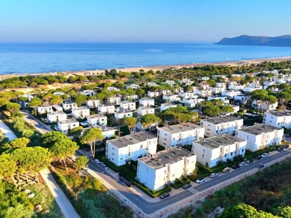 Tirane, shitet apartament 1+1+Ballkon Kati 1, 78 m² 220.000 € (San Pietro, Gjiri i Lalzit)