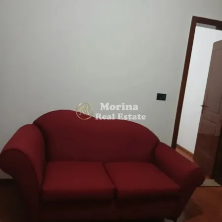 Tirane, jepet me qera shtepi 1+1 Kati 3, 60 m² 350 € (Yzberisht)