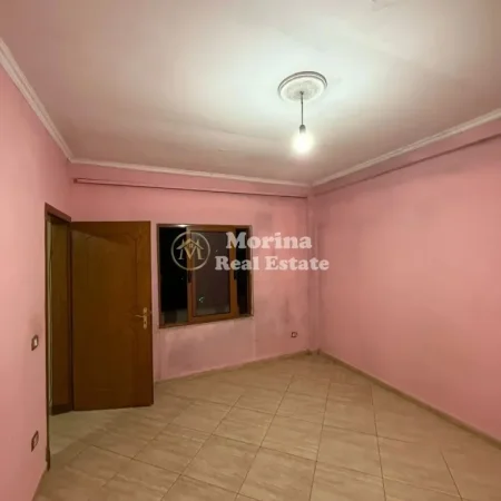 Tirane, jepet me qera apartament 1+1 Kati 4, 60 m² 350 € (Laprake)