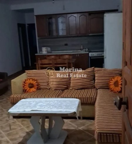 Tirane, jepet me qera shtepi 2+1 Kati 3, 80 m² 400 € (Yzberisht)