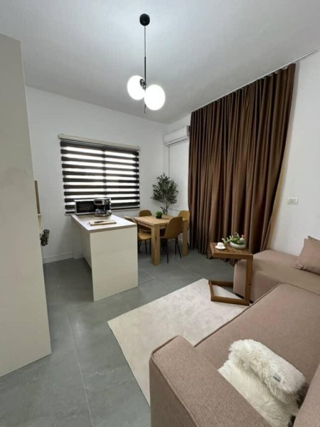 Shkembi Kavajes, shitet nga Pronari, pa-komision apartament 3 Katshe Kati 3, 480 m² 550.000 € (Shkembi kavajes)