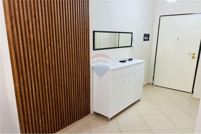 Vlore, jepet me qera apartament 1+1+Ballkon Kati 3, 67 m² 350 € (RRUGA CAJUPI,VLORE)