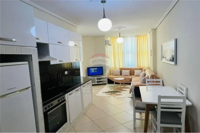 Vlore, jepet me qera apartament 1+1+Ballkon Kati 3, 67 m² 350 € (RRUGA CAJUPI,VLORE)