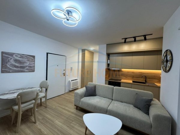 Tirane, jepet me qera apartament 1+1 Kati 5, 56 m² 600 € (Jordan Misja)