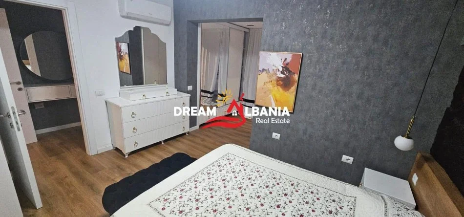 Tirane, jepet me qera apartament 2+1 Kati 5, 113 m² 1.000 € (21 dhjetori)