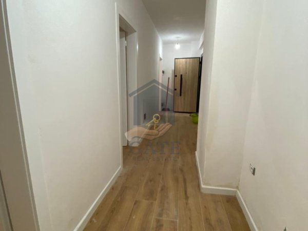 Durres, jepet me qera apartament 2+1 Kati 2, 120 m² 500 € 