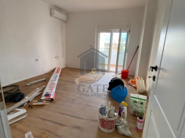 Durres, jepet me qera apartament 2+1 Kati 2, 120 m² 500 € 