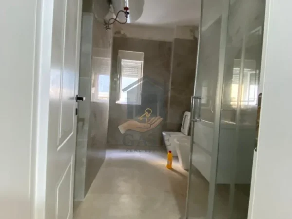 Durres, jepet me qera apartament 2+1 Kati 2, 120 m² 500 € 